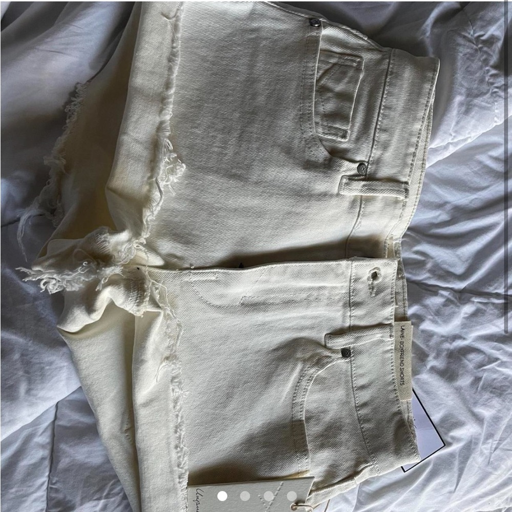 laine boyfriend white jeans